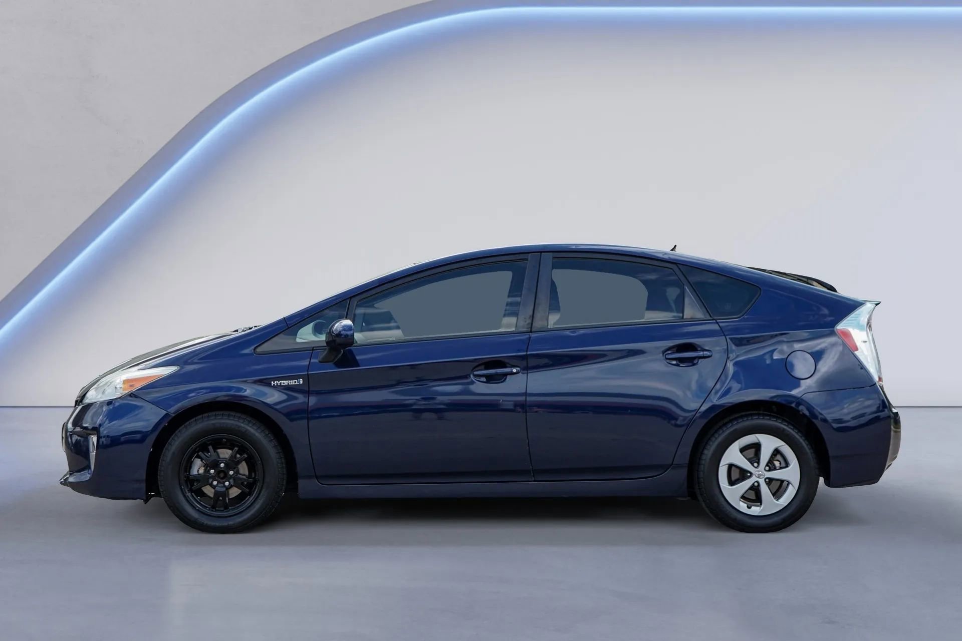 Used 2015 Toyota Prius Two image 4