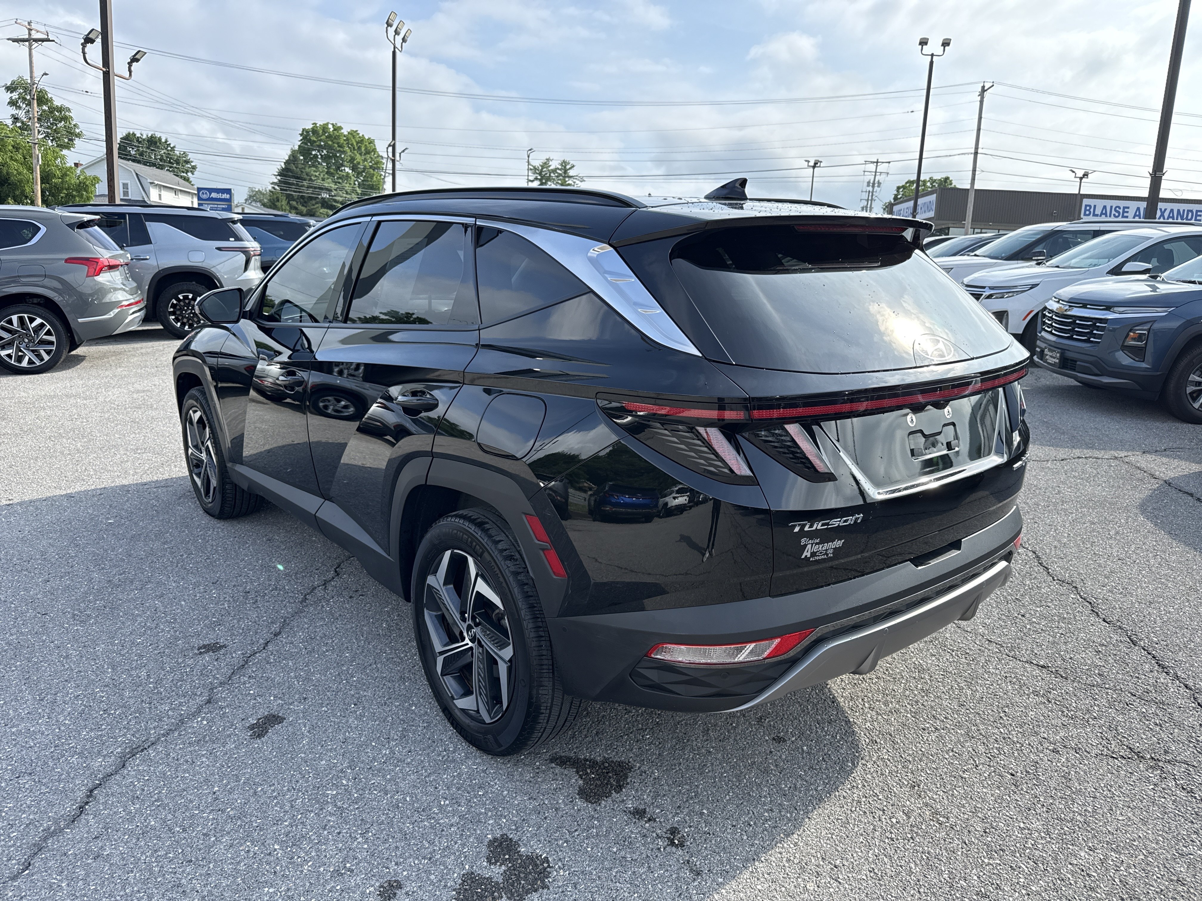 Certified 2024 Hyundai Tucson Limited AWD/4WD image 10