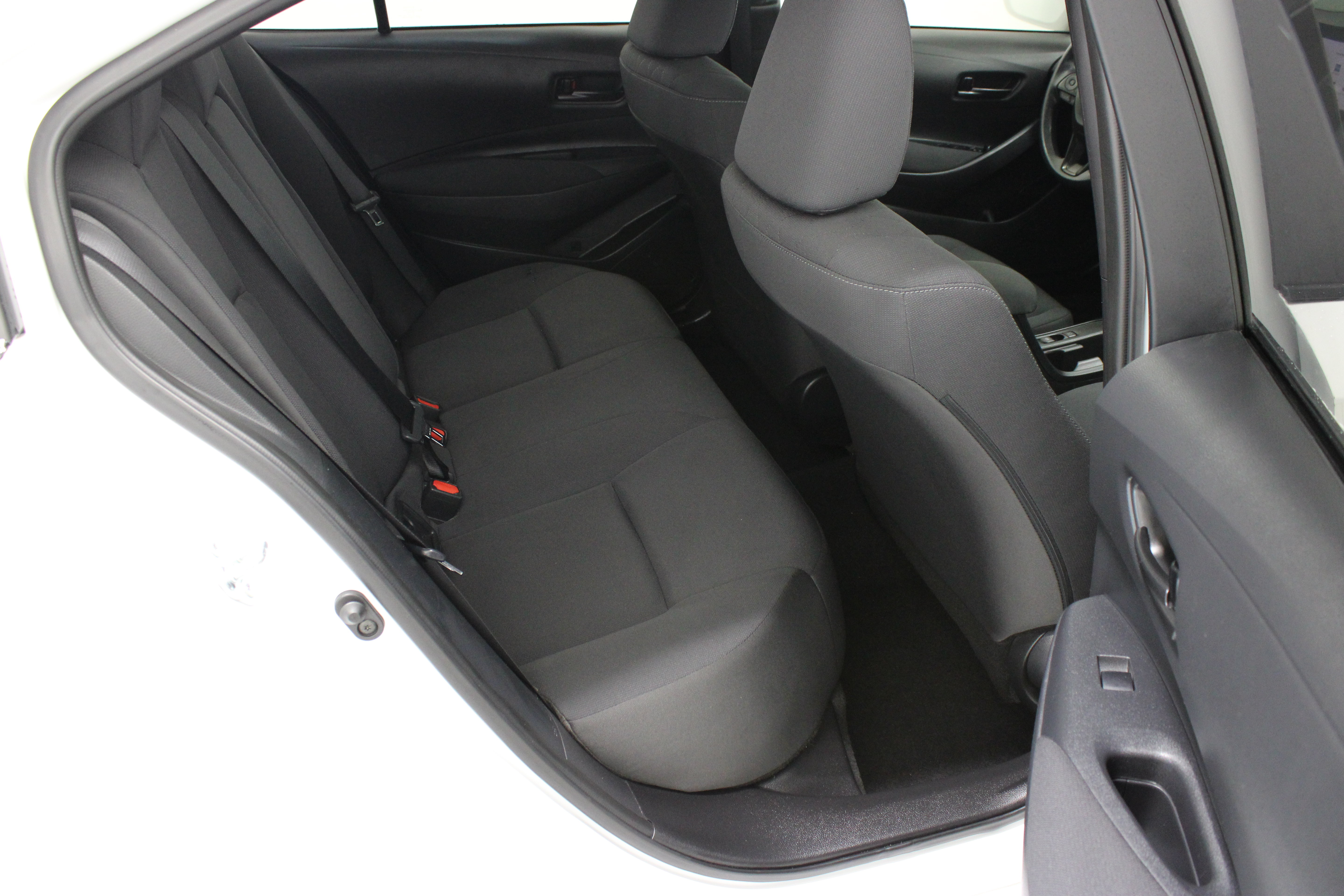 Used 2023 Toyota Corolla LE FWD image 30