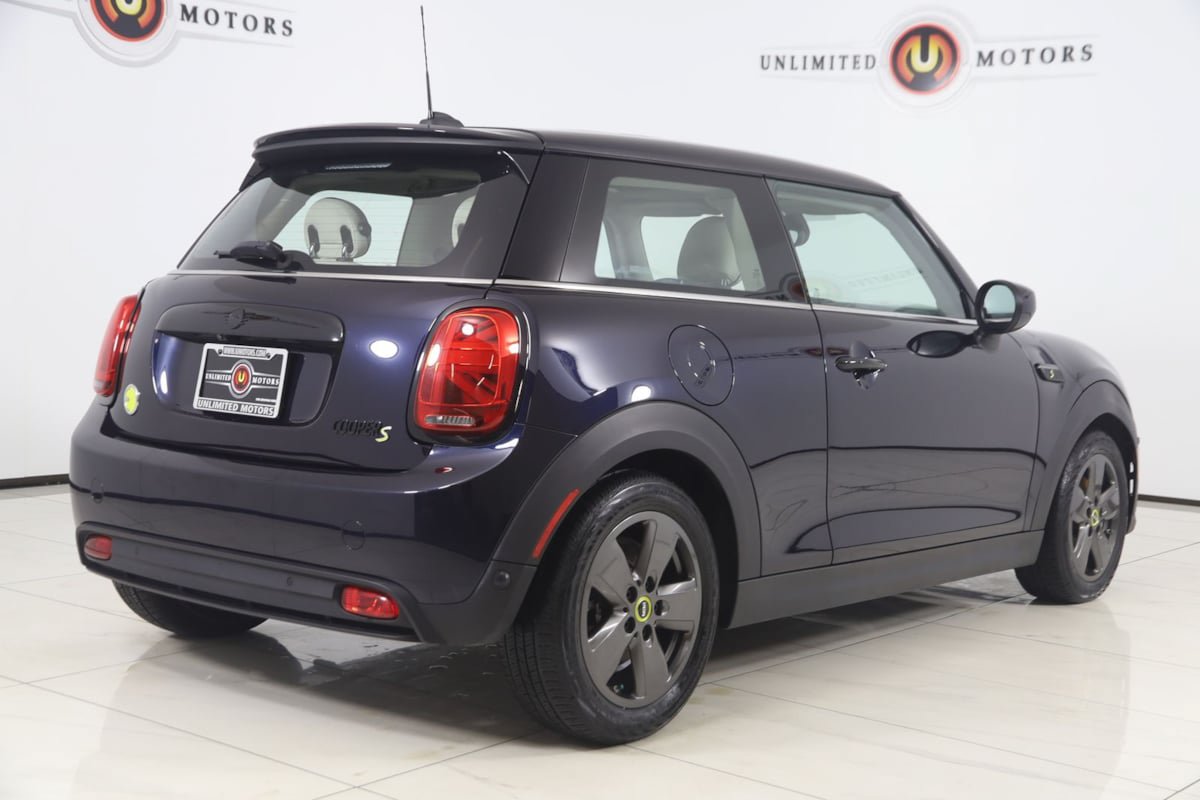 Used 2023 MINI Cooper SE FWD image 3