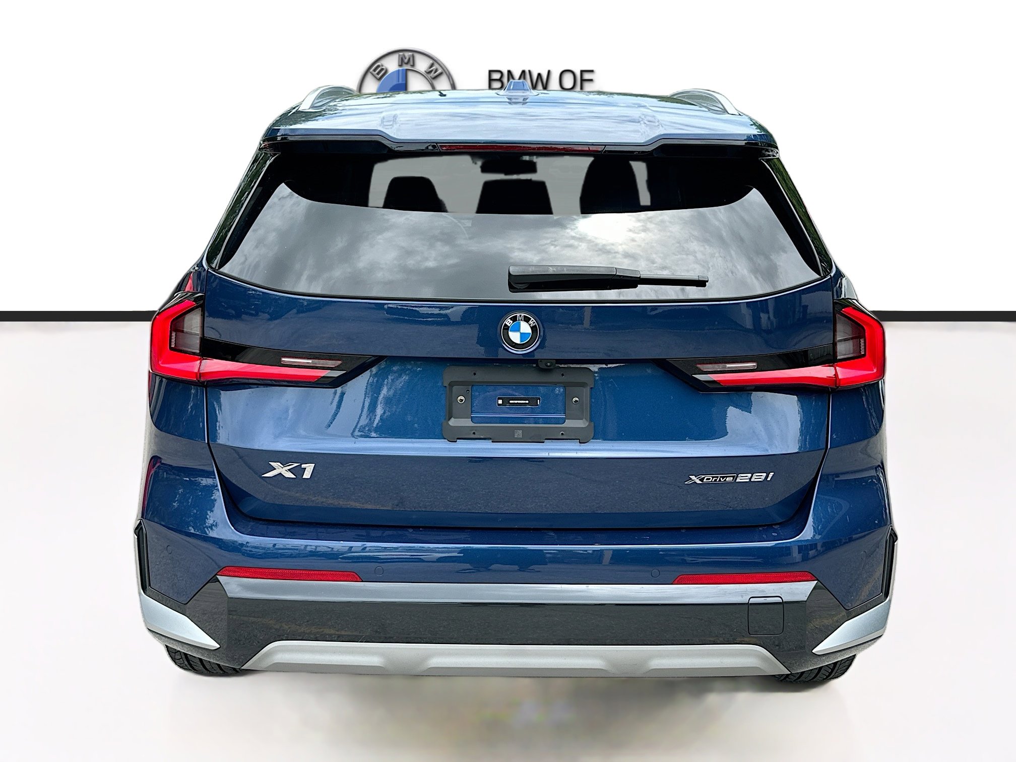 Certified 2025 BMW X1 xDrive28i AWD/4WD image 6