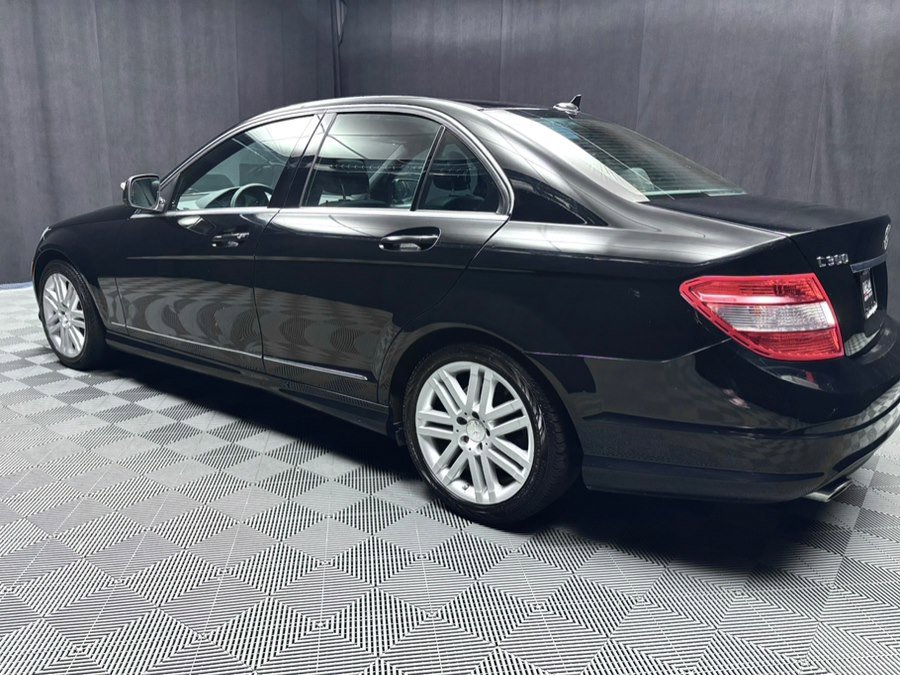 Used 2009 Mercedes-Benz C 300 Sport image 14