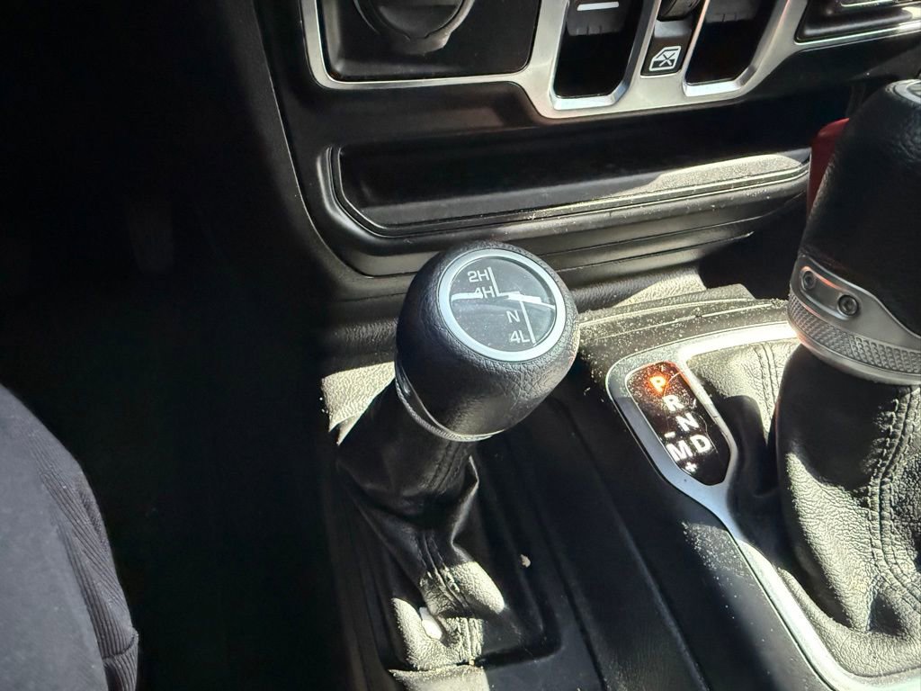 Used 2023 Jeep Gladiator Willys image 15