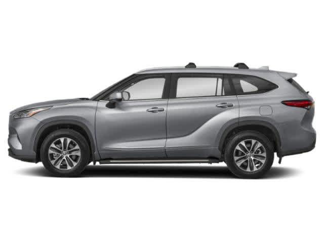 Used 2026 Toyota Highlander XLE AWD/4WD image 3
