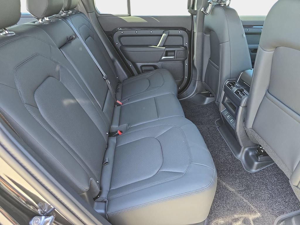 New 2026 Land Rover Defender 110 S AWD/4WD image 11