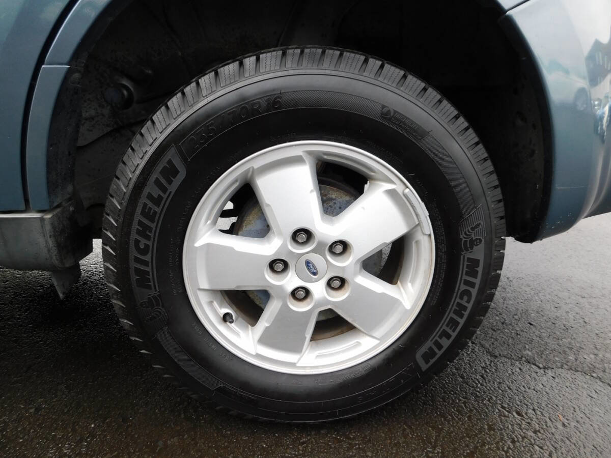 Used 2010 Ford Escape XLT image 21