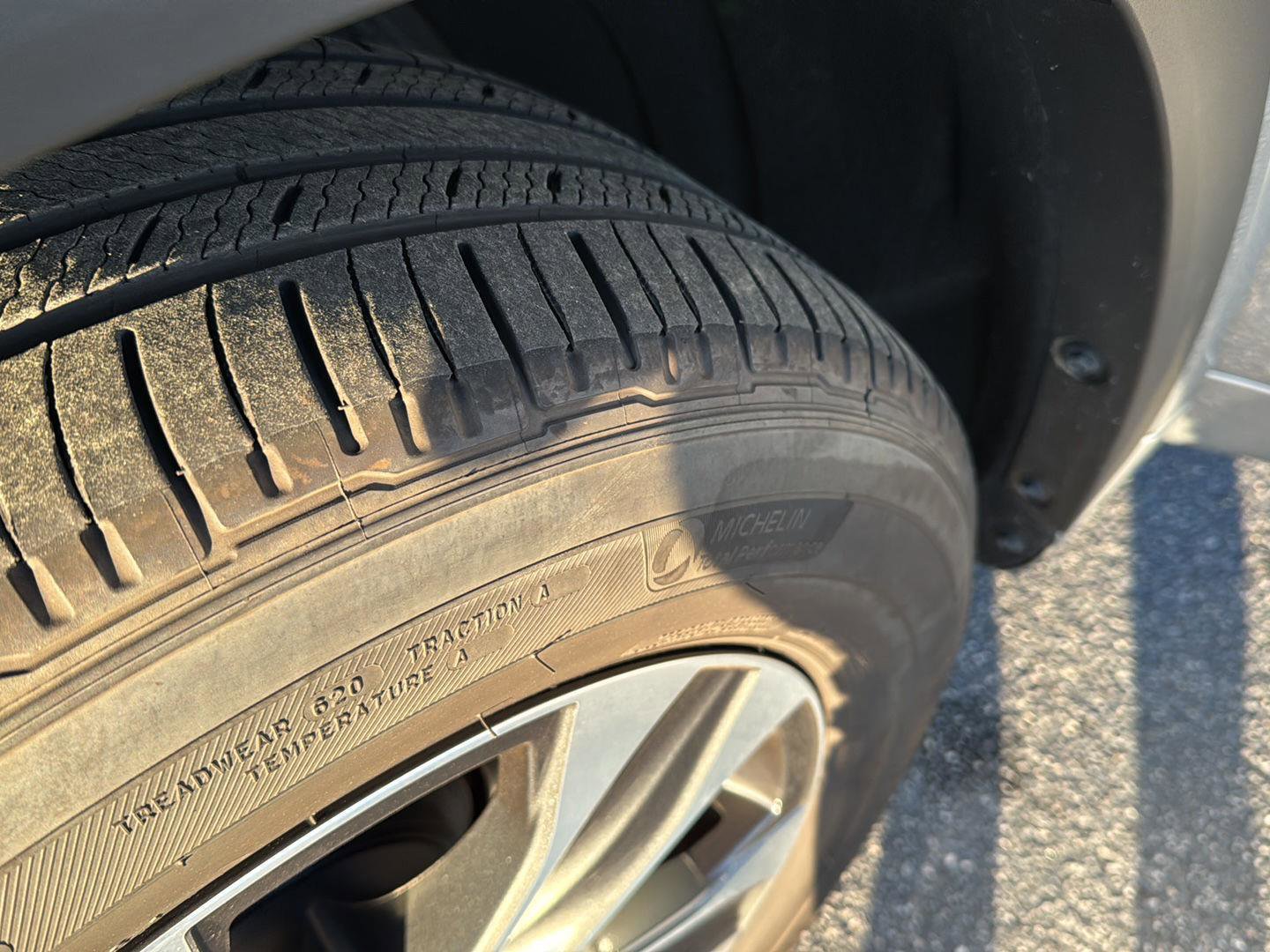 Certified 2025 Toyota Highlander XLE image 35