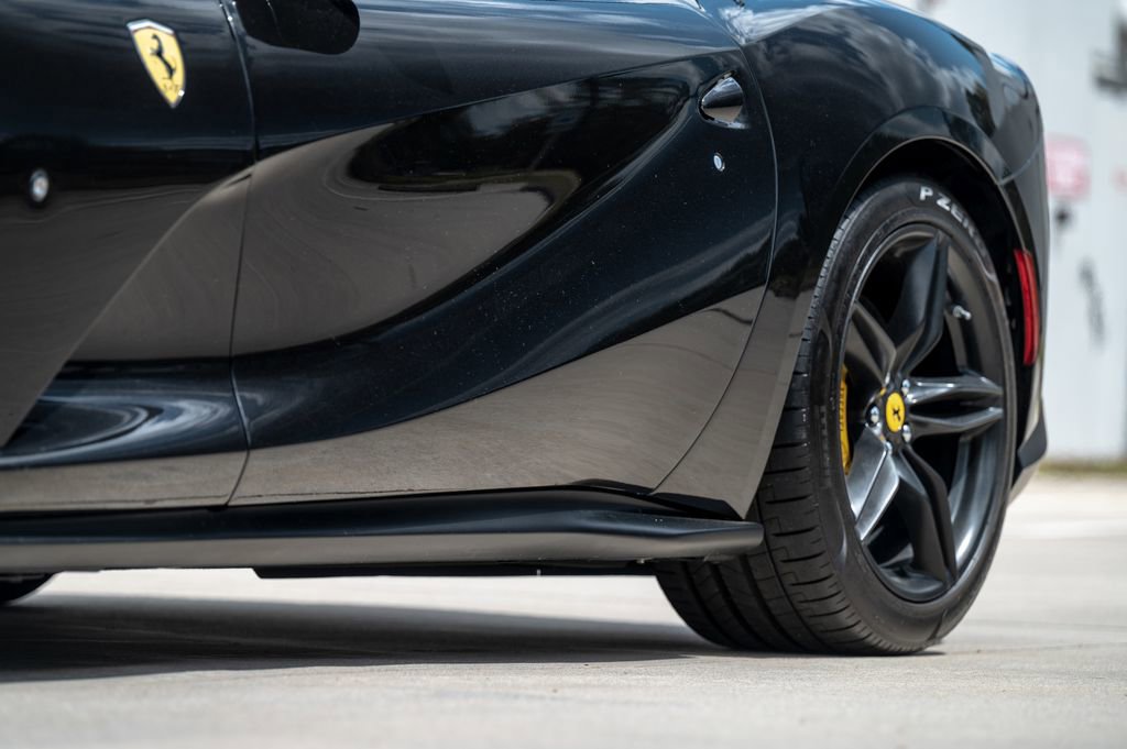 Used 2022 Ferrari 812 GTS RWD image 40