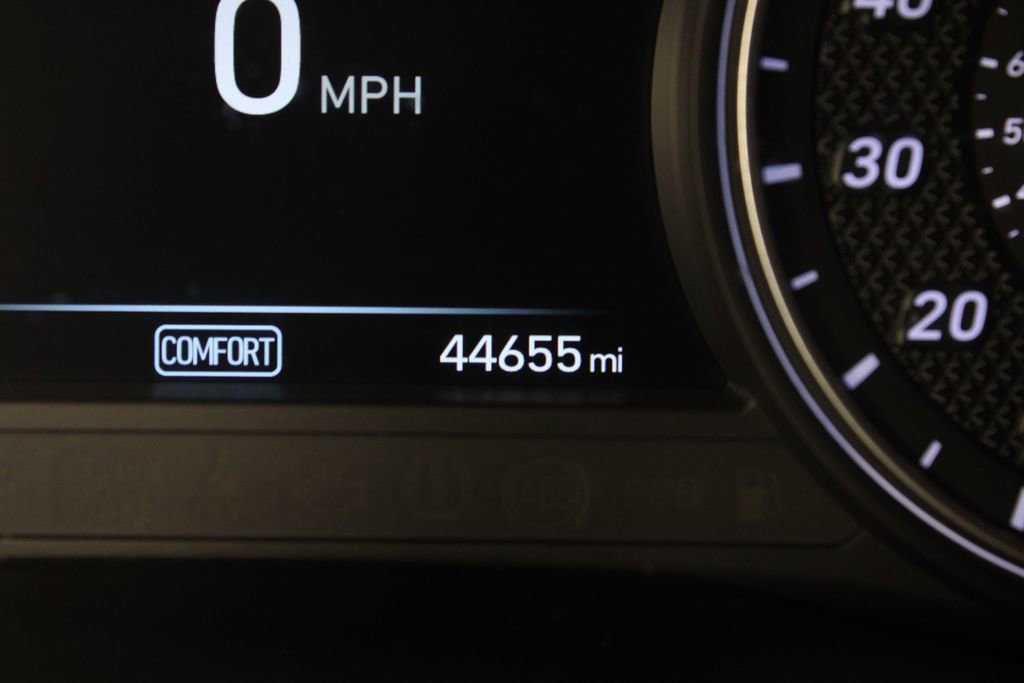 Used 2020 Genesis G70 2.0T w/ Elite Package image 29