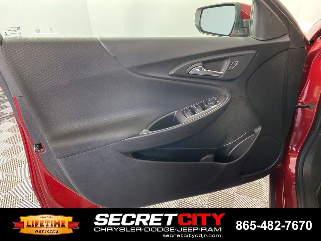 Used 2021 Chevrolet Malibu LT FWD image 12