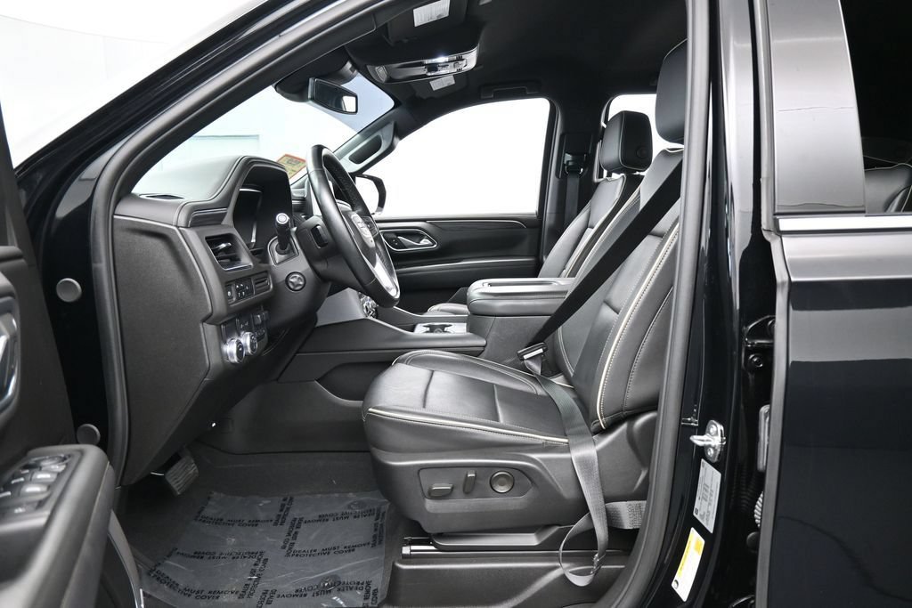 Used 2024 GMC Yukon XL SLT w/ SLT Luxury Package RWD image 11