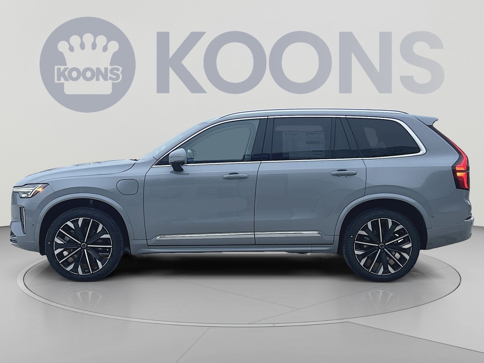 New 2026 Volvo XC90 T8 Ultra w/ Protection Package Premier AWD/4WD image 13