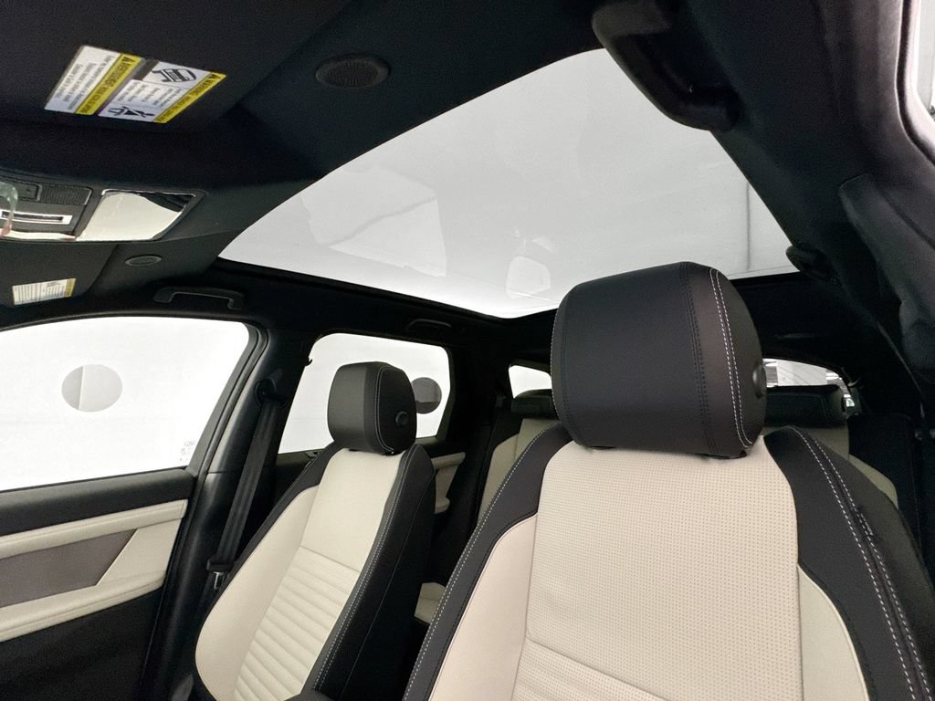New 2026 Land Rover Discovery Sport Landmark AWD/4WD image 21