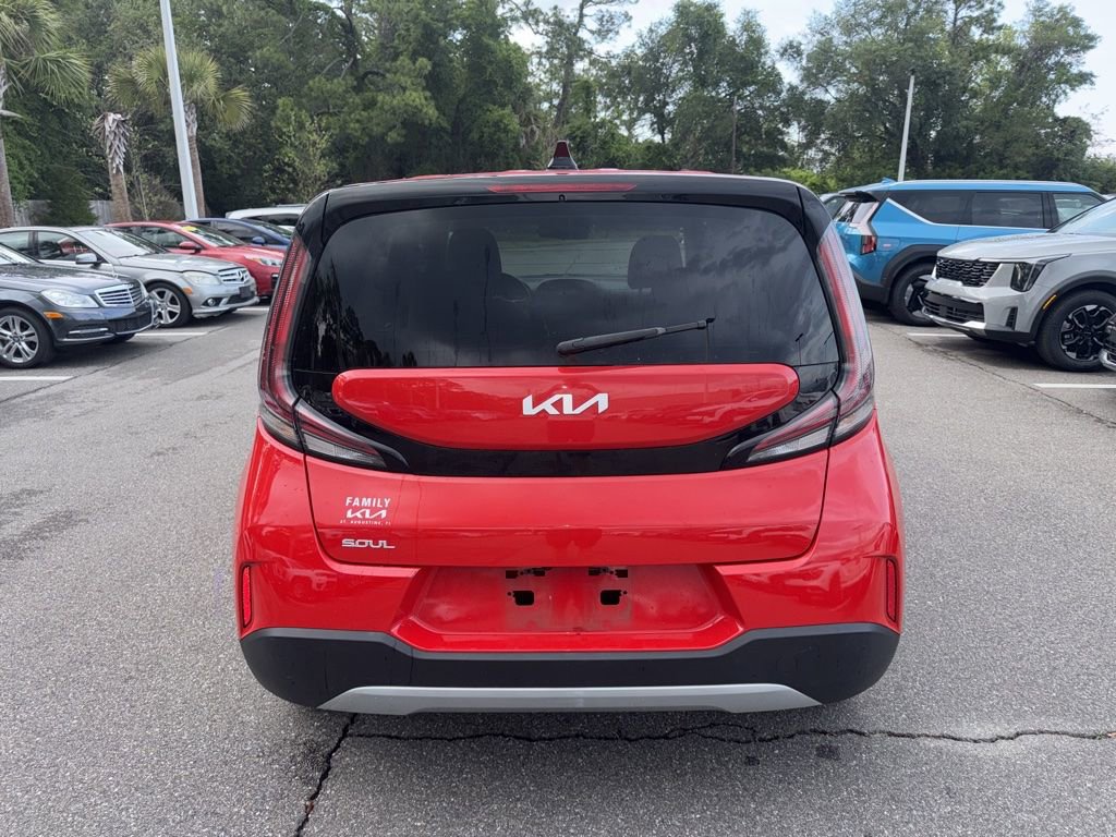 Certified 2023 Kia Soul LX FWD image 6