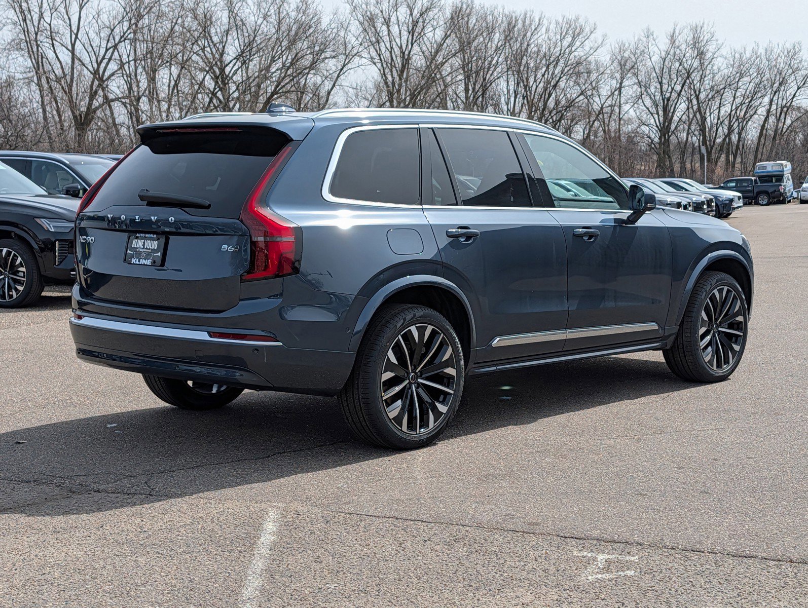 New 2026 Volvo XC90 B6 Plus image 3
