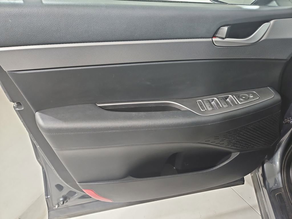 Used 2022 Hyundai Palisade SE image 11