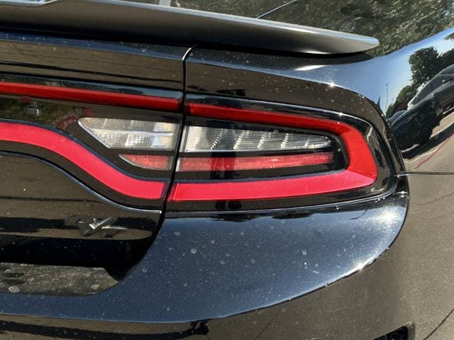 Used 2022 Dodge Charger R/T w/ Blacktop Package RWD image 8