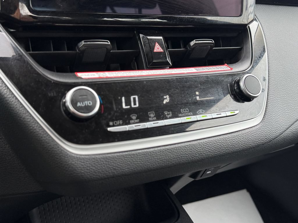 Certified 2025 Toyota Corolla LE FWD image 35