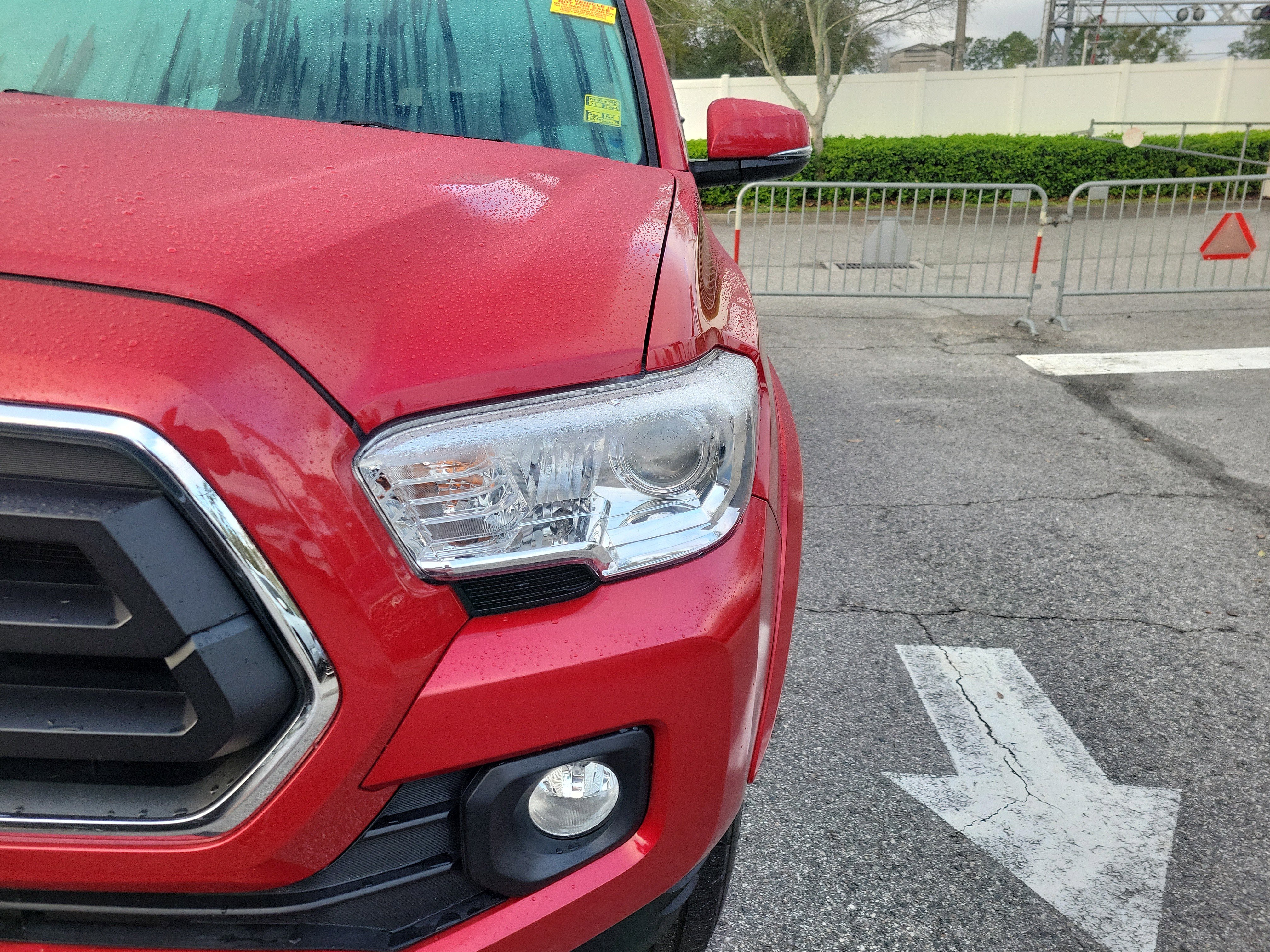 Used 2022 Toyota Tacoma SR5 w/ Technology Package image 3