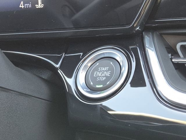 New 2026 Chevrolet Trax RS w/ Sunroof Package image 16