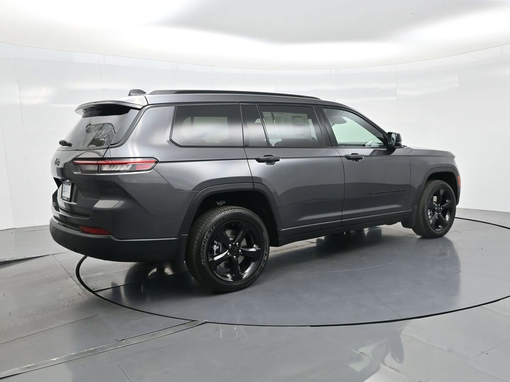 New 2025 Jeep Grand Cherokee L Laredo image 7