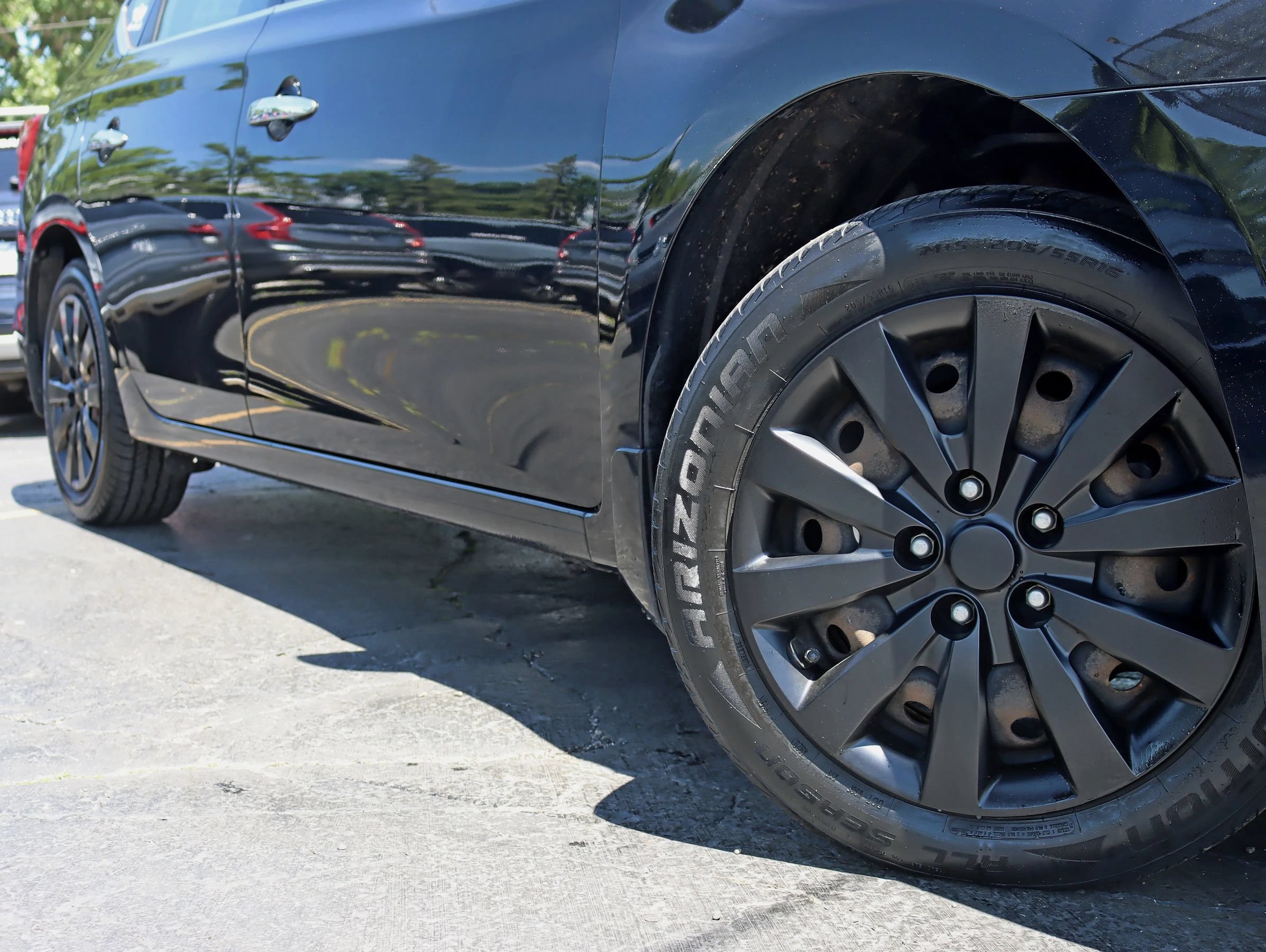 Used 2016 Nissan Sentra S FWD image 5