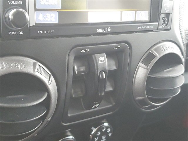 Used 2018 Jeep Wrangler Unlimited Sport image 17