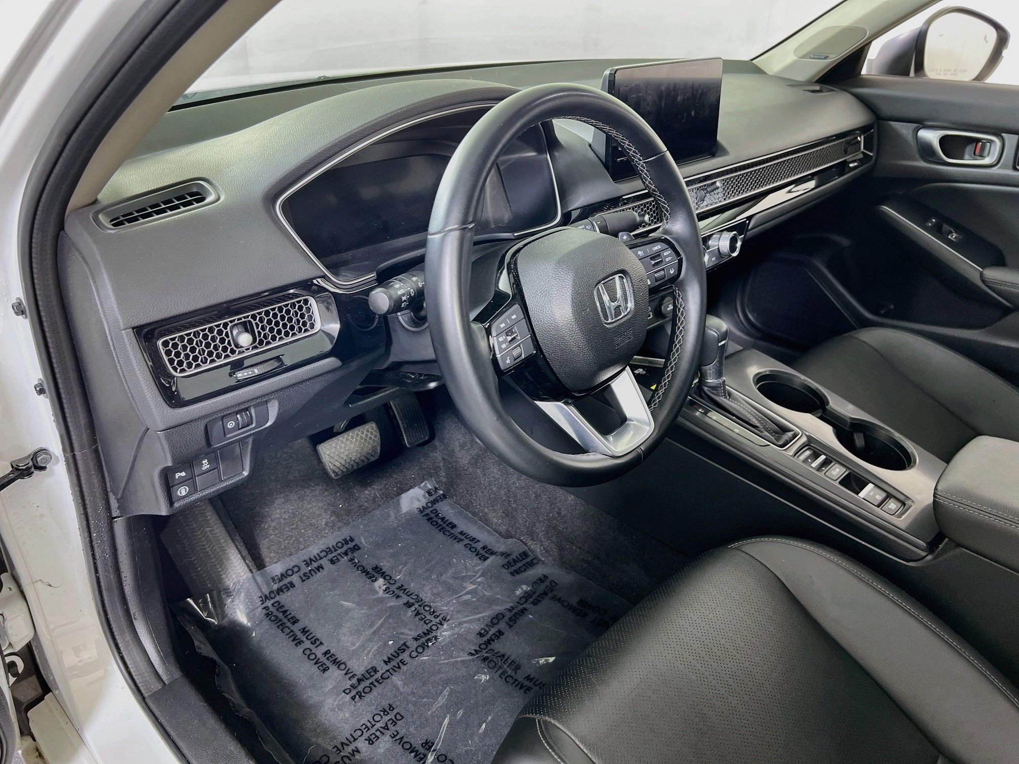 Used 2023 Honda Civic Touring image 9
