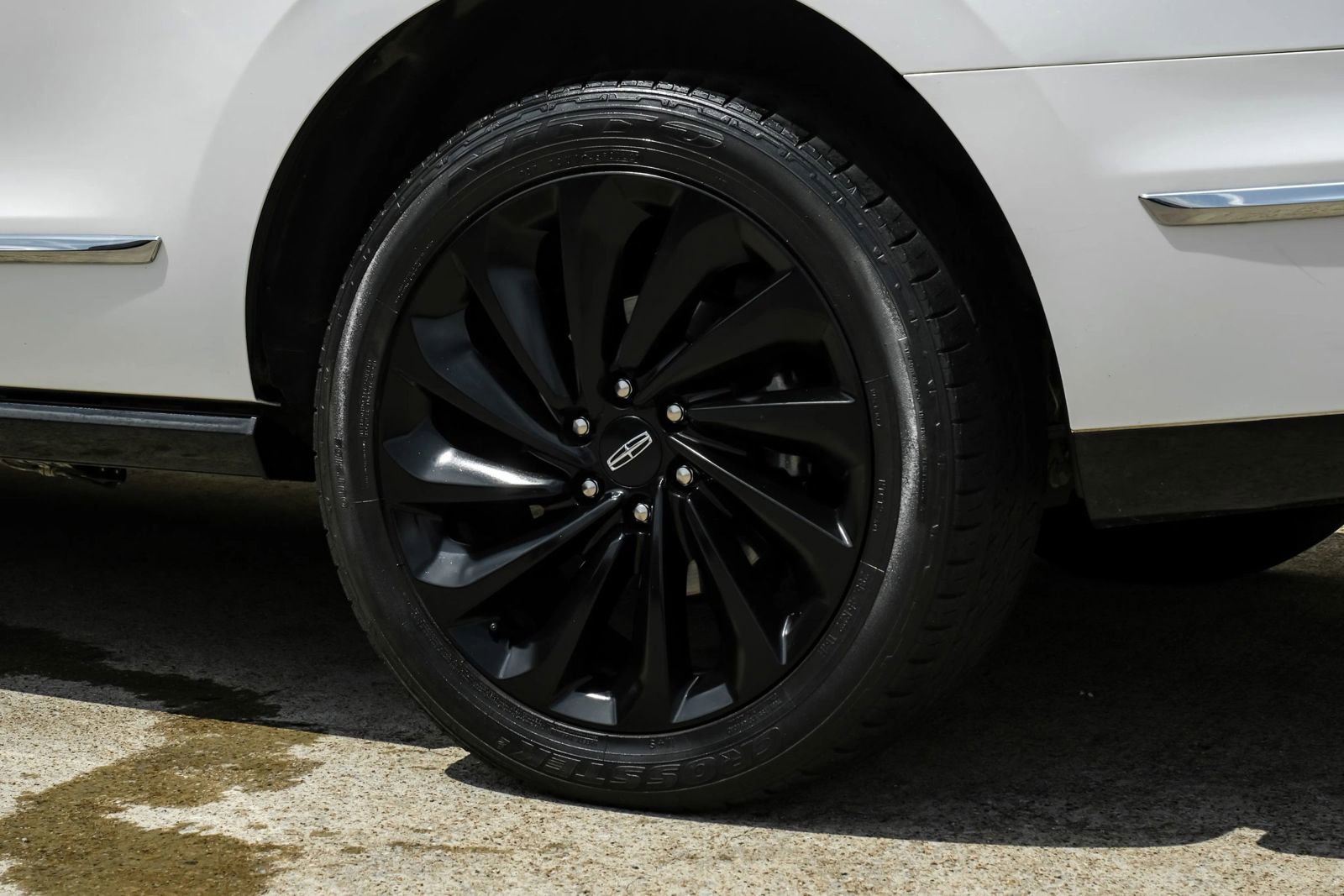 Used 2020 Lincoln Navigator Black Label w/ Cargo Convenience Package AWD/4WD image 61