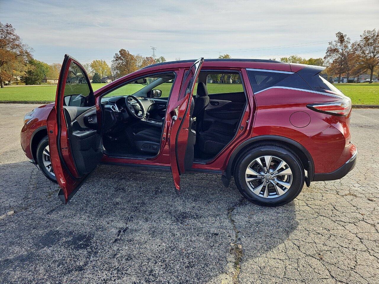 Used 2015 Nissan Murano SV w/ Premium Package AWD/4WD image 14