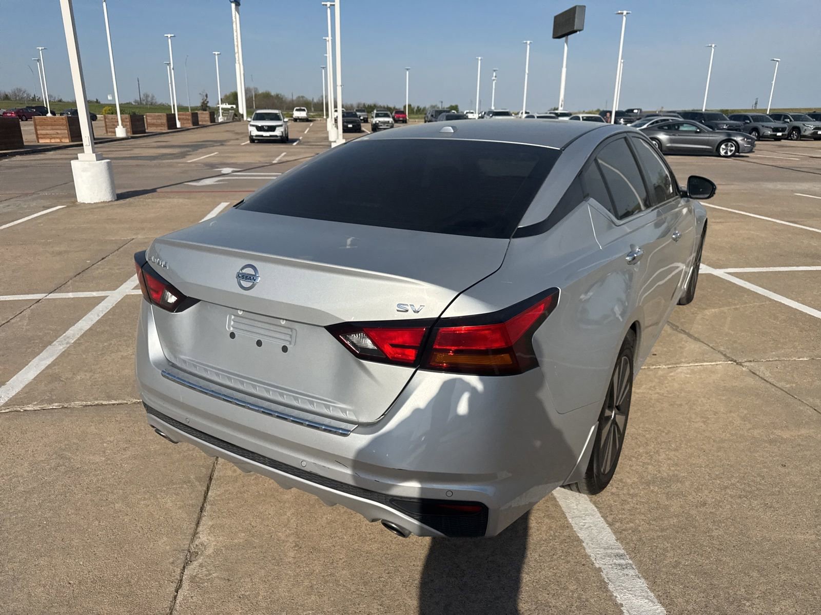 Used 2021 Nissan Altima 2.5 SV w/ SV Premium Package image 7