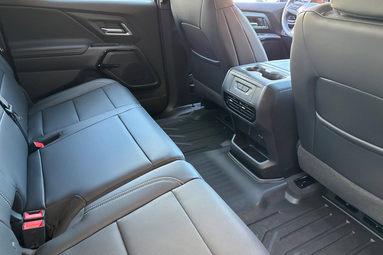 Used 2026 Chevrolet Silverado EV LT w/ Plus Package AWD/4WD image 18