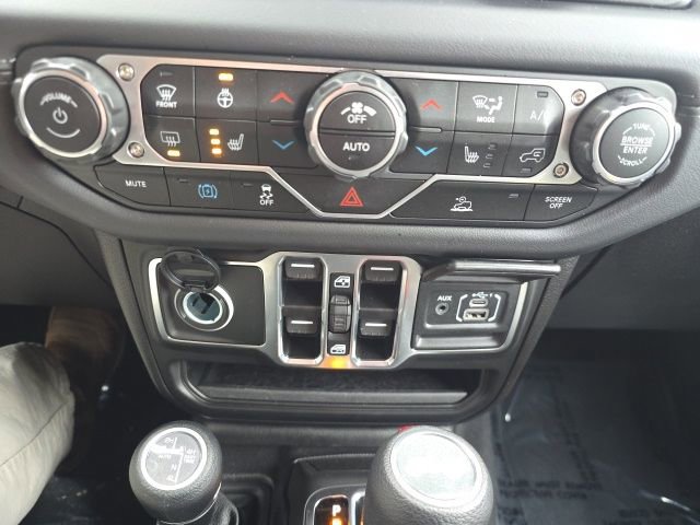 Certified 2025 Jeep Wrangler Unlimited Sahara AWD/4WD image 22