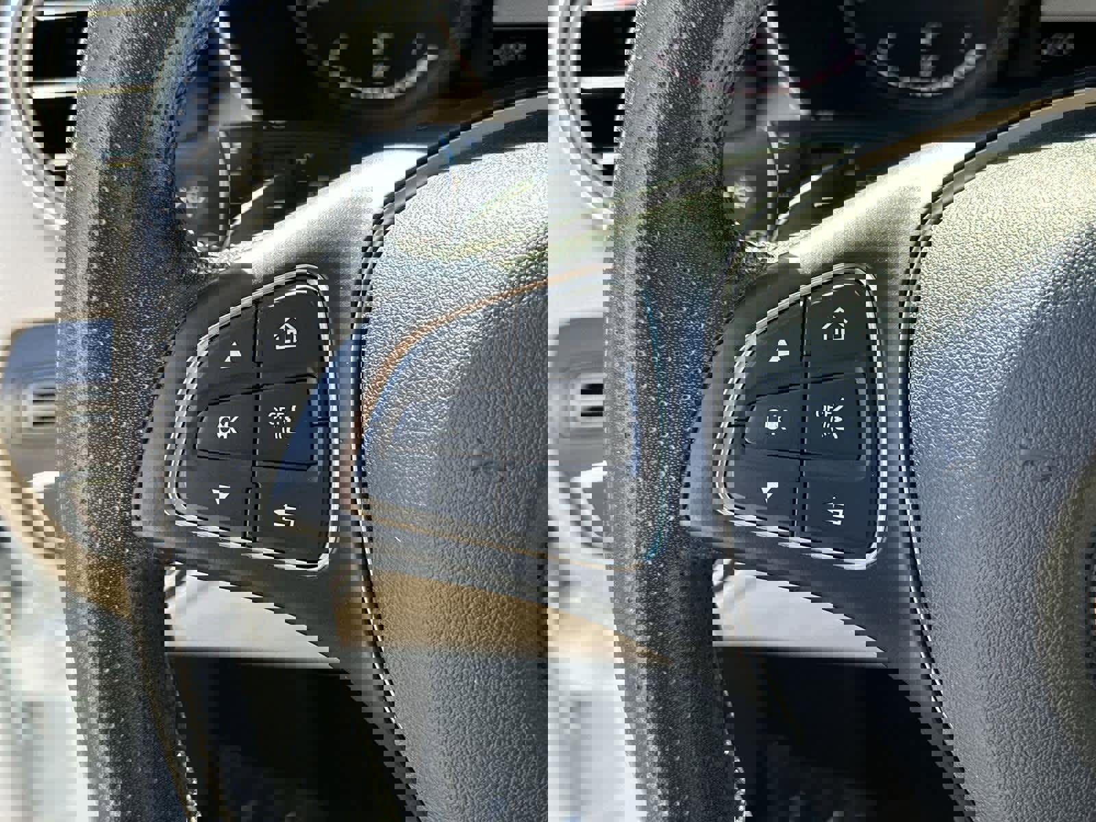 Used 2018 Mercedes-Benz GLC 300 image 24