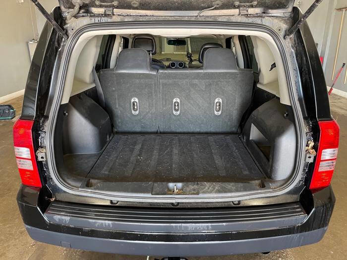 Used 2015 Jeep Patriot High Altitude image 26