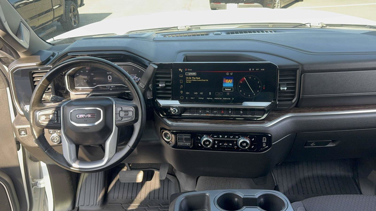 Used 2024 GMC Sierra 3500 SLE w/ SLE Value Package AWD/4WD image 17