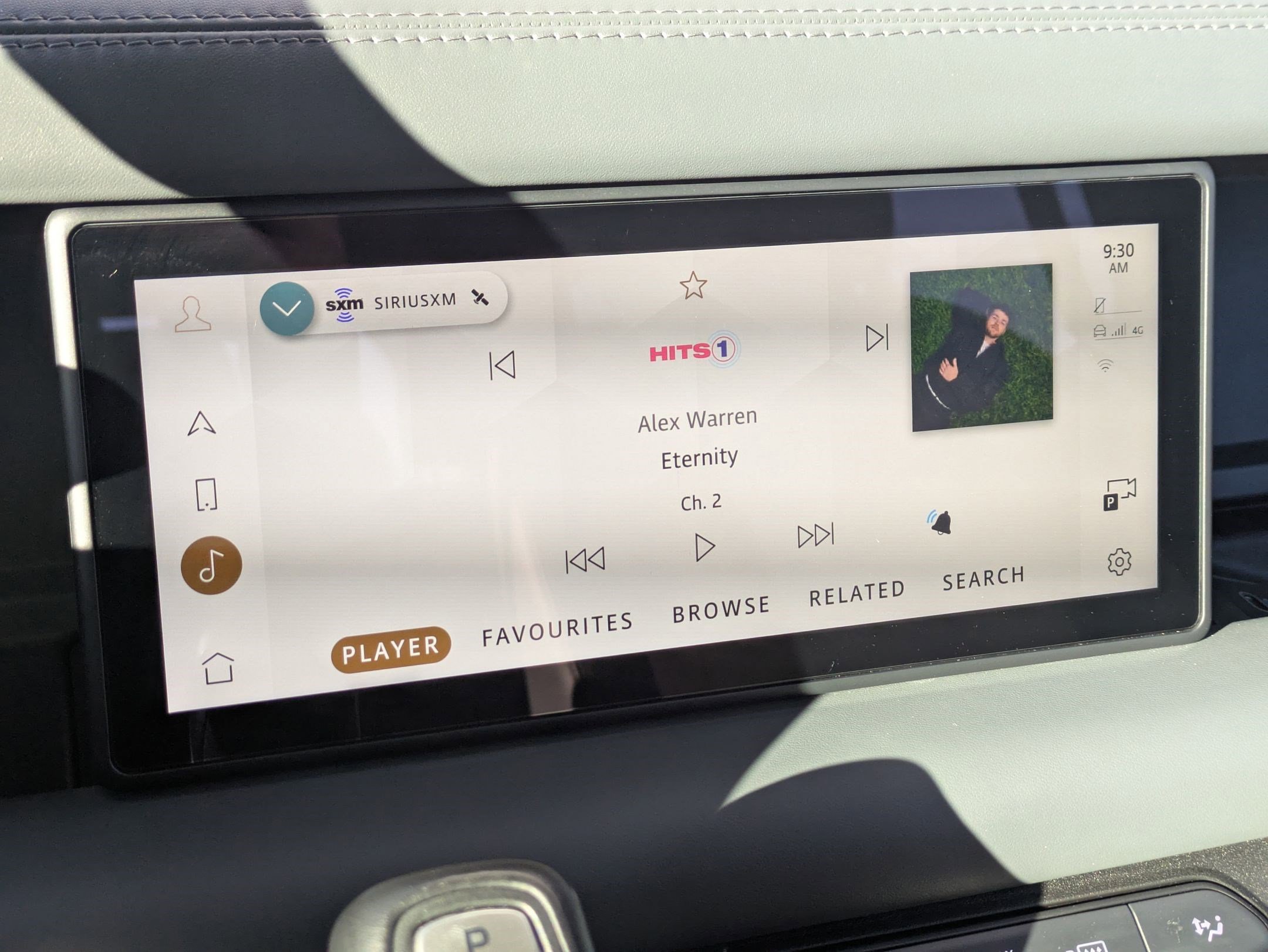 Used 2024 Land Rover Defender 110 X-Dynamic SE image 19