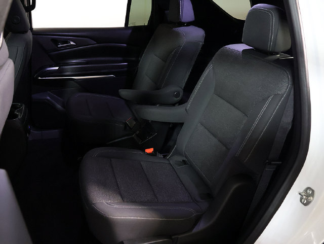 Used 2024 Chevrolet Traverse LT FWD image 13