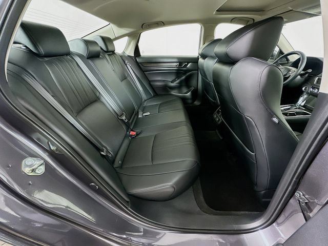 Certified 2018 Honda Accord Touring image 9