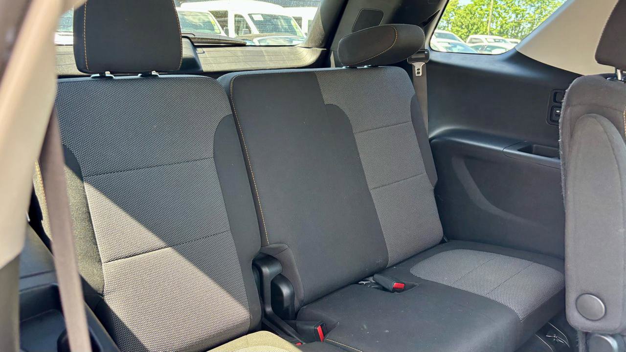 Used 2020 Chevrolet Traverse LT w/ LPO, Cargo Package AWD/4WD image 13