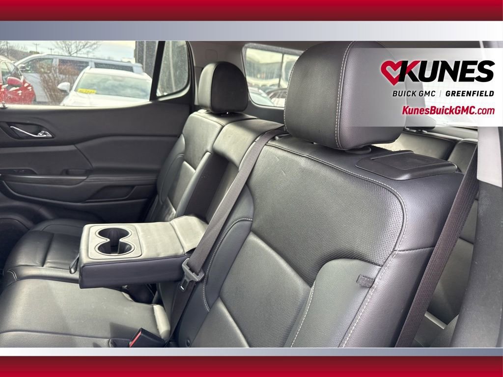 Used 2023 GMC Acadia SLT image 36