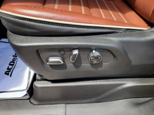 Used 2023 GMC Yukon Denali Ultimate w/ LPO, Floor Liner Package image 29