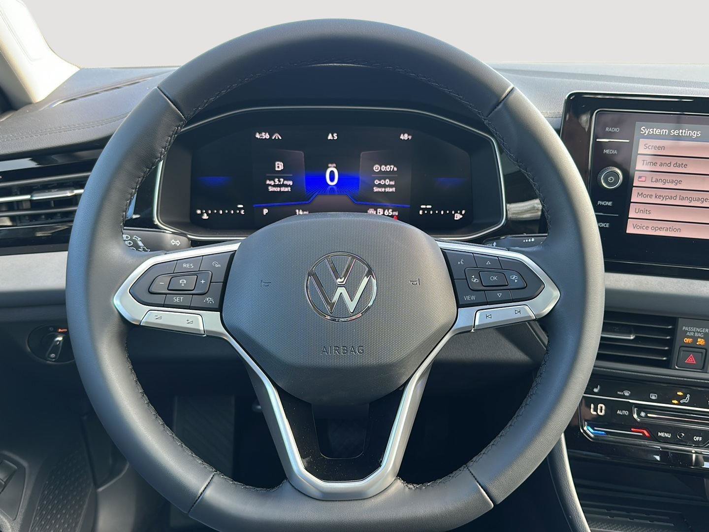New 2026 Volkswagen Jetta SE FWD image 26