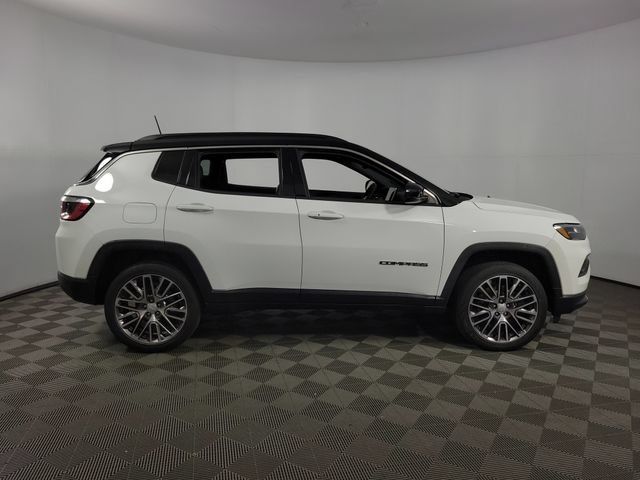 Used 2023 Jeep Compass Limited w/ Elite Group AWD/4WD image 10