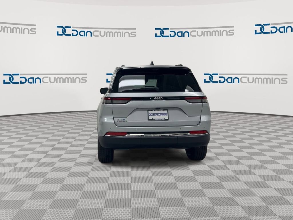 New 2025 Jeep Grand Cherokee Limited 4xe w/ Luxury Tech Group II image 7
