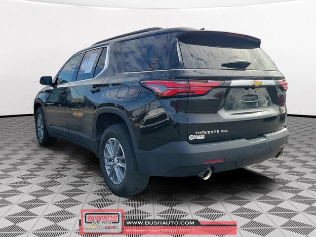 Used 2023 Chevrolet Traverse LT image 3