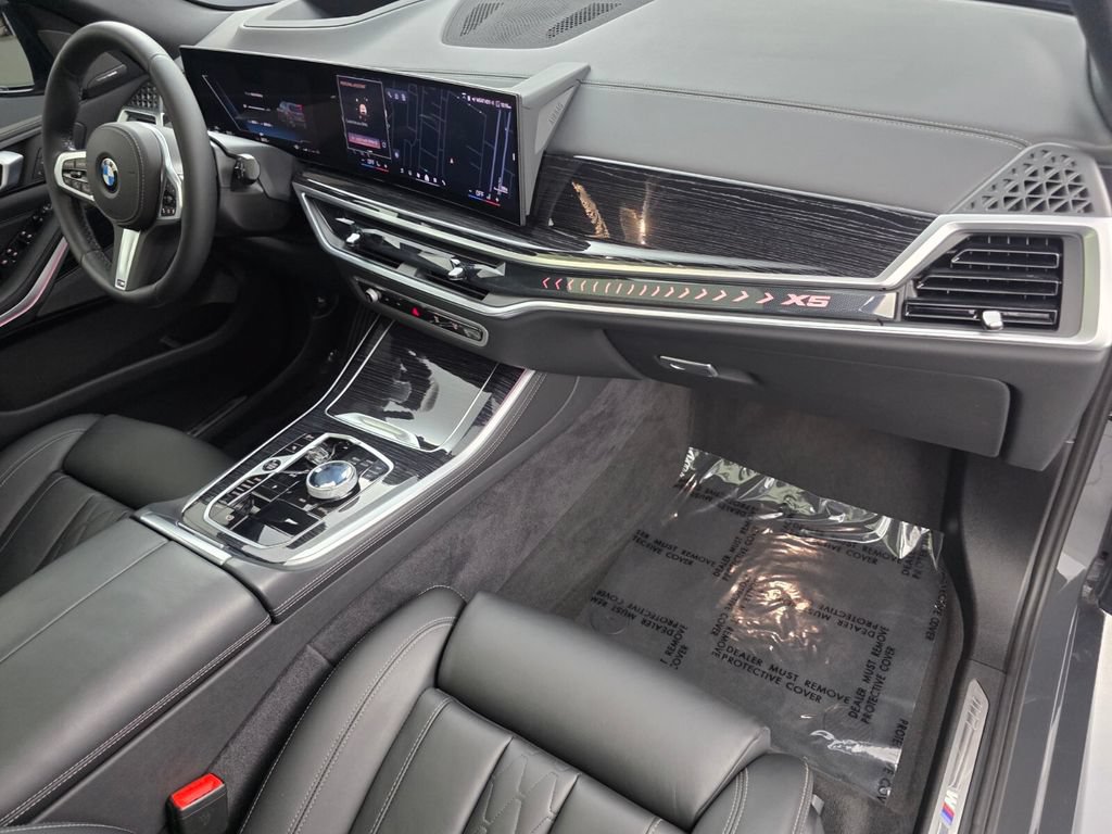 Certified 2025 BMW X5 sDrive40i w/ Executive Package RWD image 29