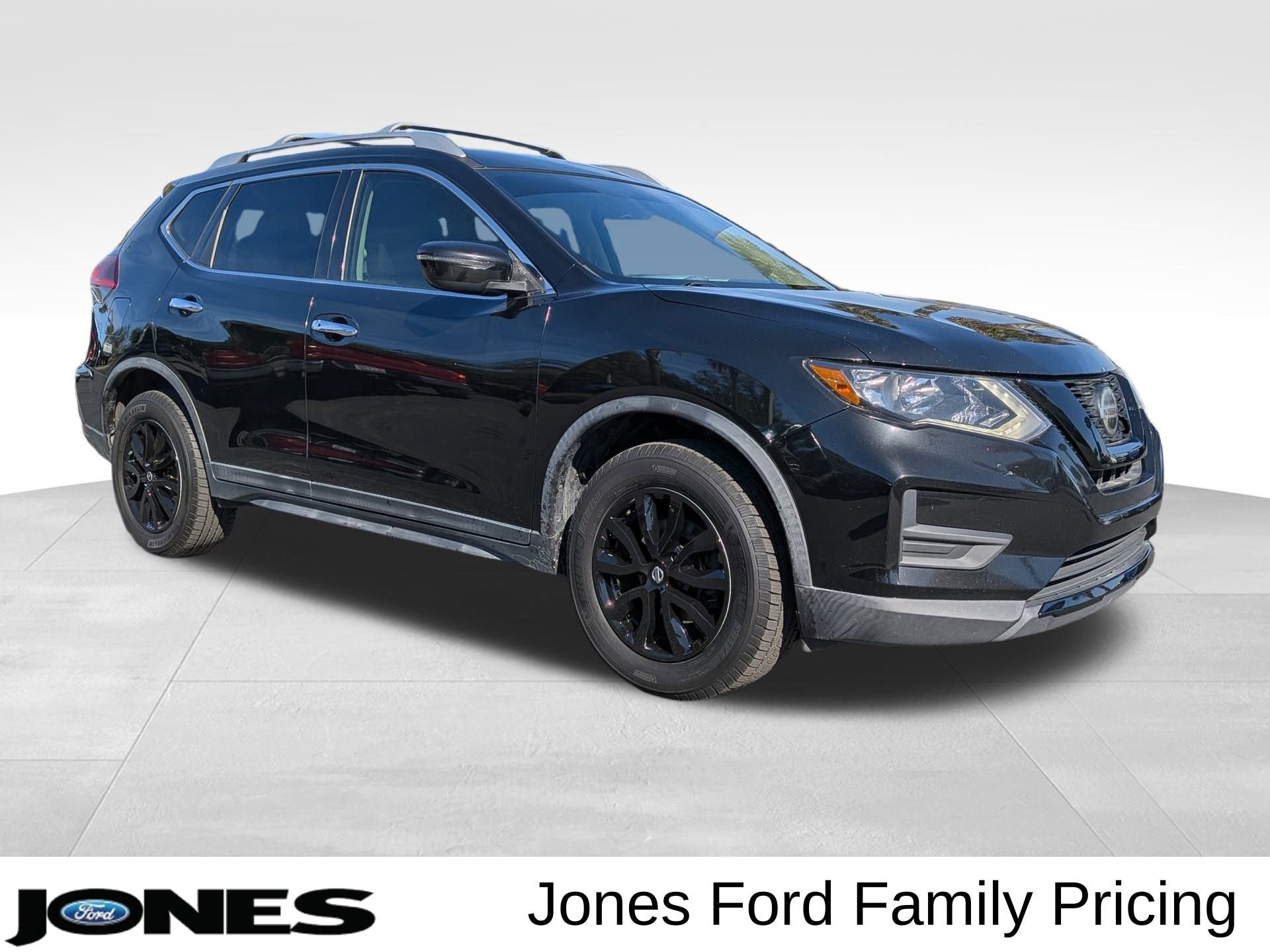 Used 2018 Nissan Rogue SV