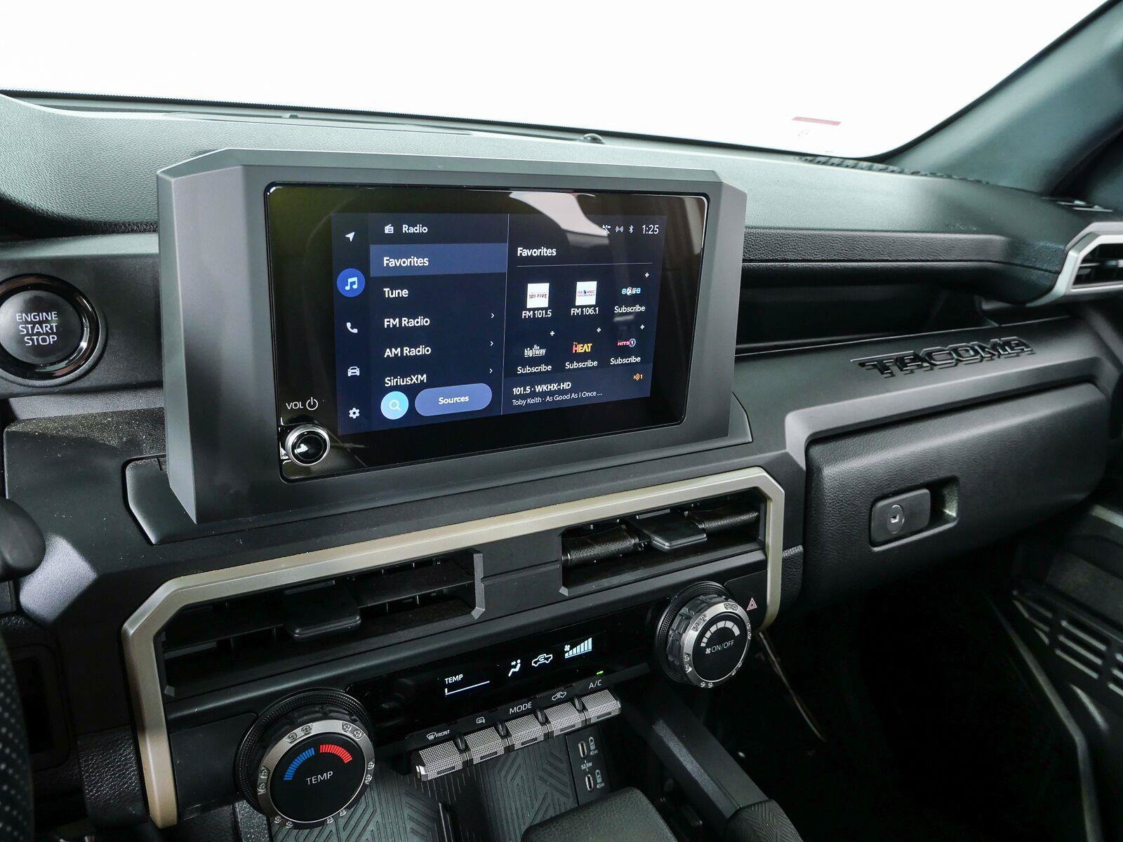 Used 2025 Toyota Tacoma SR AWD/4WD image 13