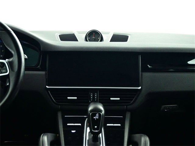 Used 2020 Porsche Cayenne S image 8